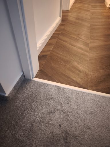 Vinylböden und Teppiche